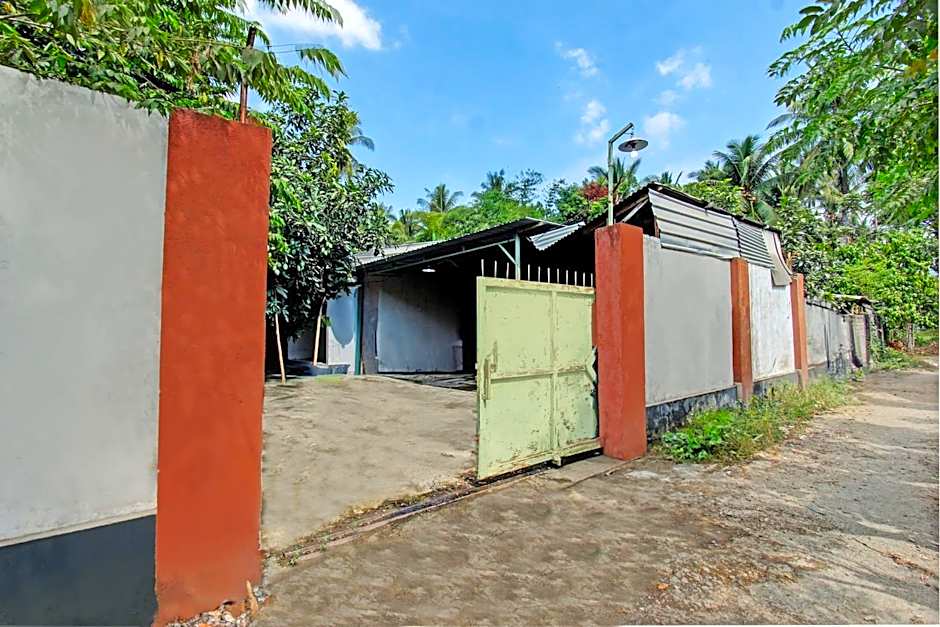 OYO Life 93058 Kos Subur