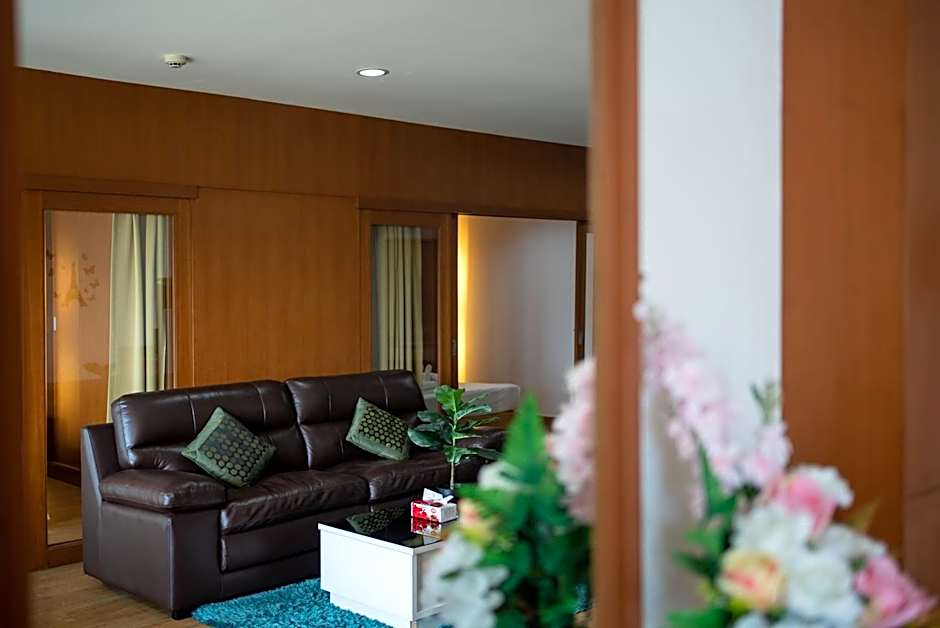 VTSIX at View Talay 6