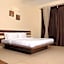 Hotel 3 Leaves