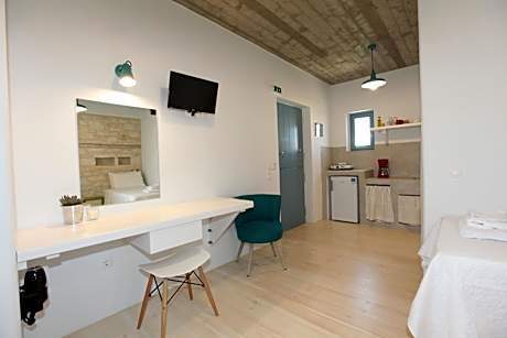 Double or Twin Room with Bathroom