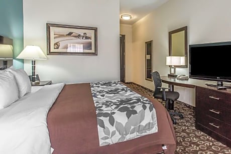 King Suite - Accessible/Non-Smoking