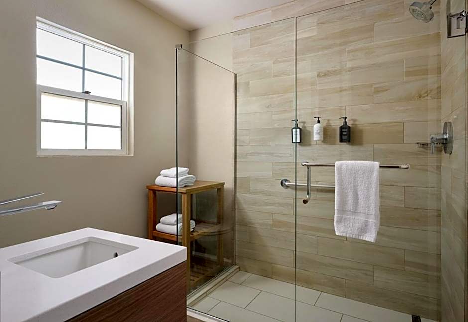 Photo 1 of 1 of 1 Double Bed or 2 Beds, Partial Sea View