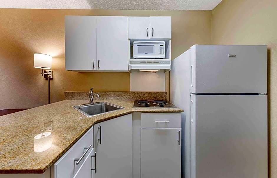 Extended Stay America Suites - Los Angeles - Ontario Airport