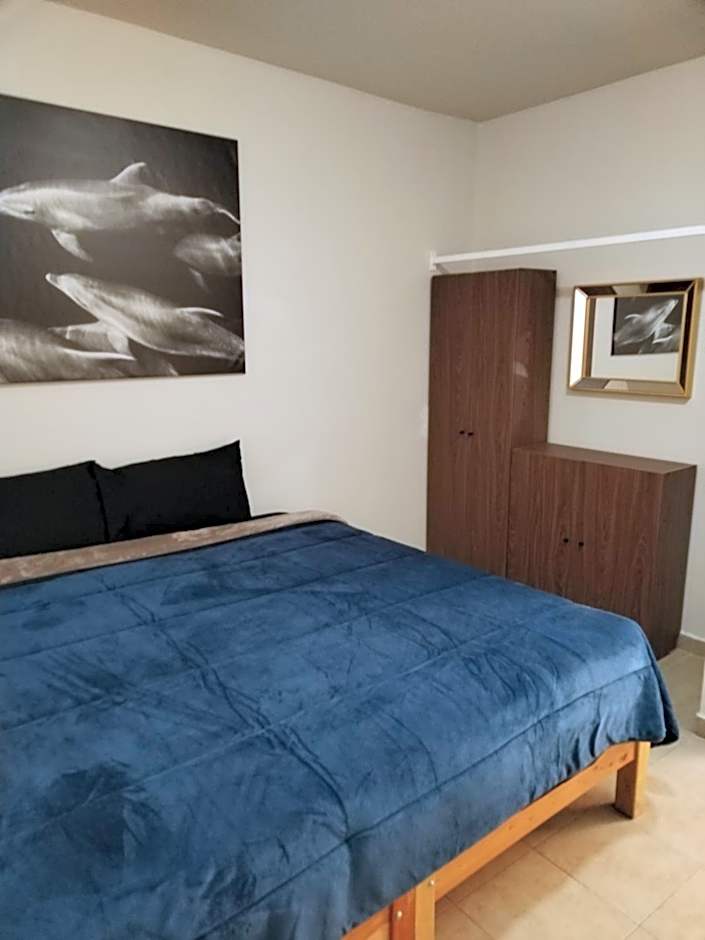 Hospedaje "La Gloria"