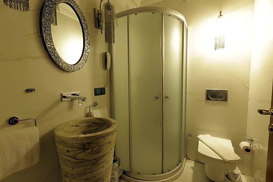 Anatelein Cave Hotel