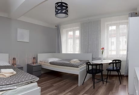 2 Beds