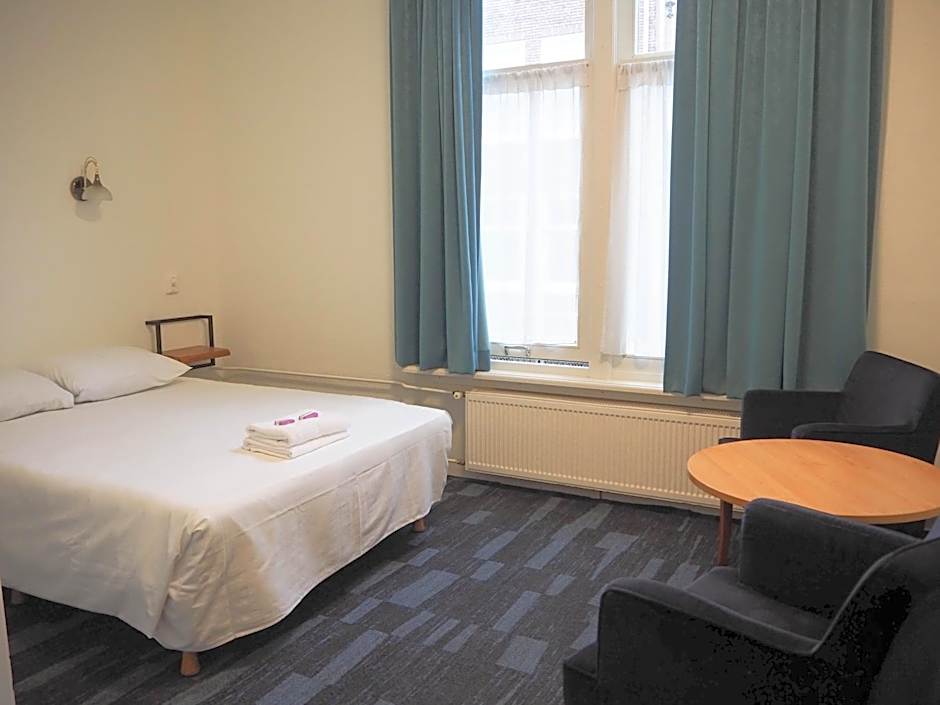 Euphemia Budget Old City Canal Zone