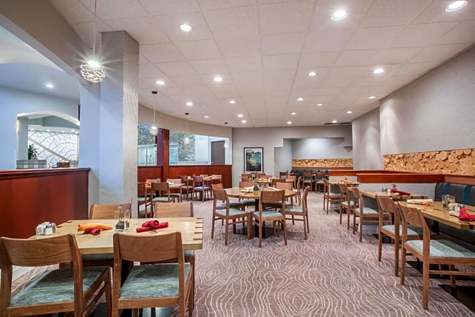 AC Hotel by Marriott Portland Lake Oswego