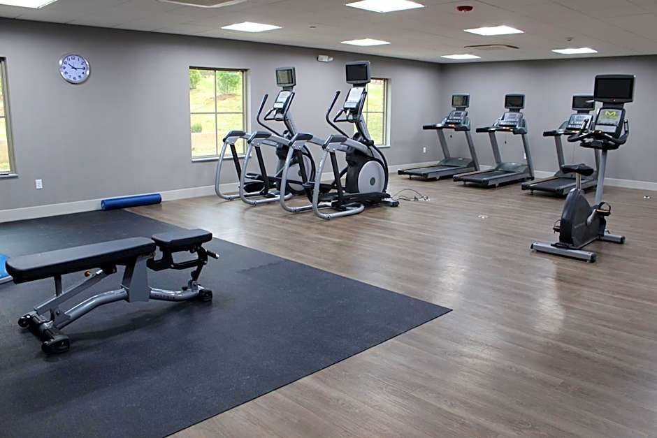 Holiday Inn Express & Suites Shawnee-Kansas City West By IHG