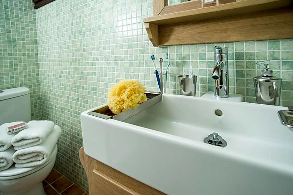 Amboula Beach Apartments