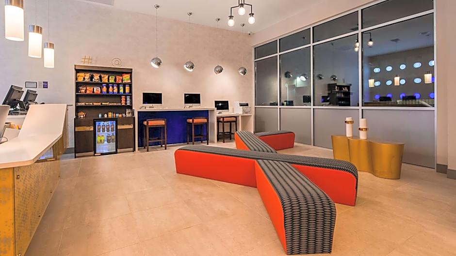 GLo Best Western Brooklyn NYC