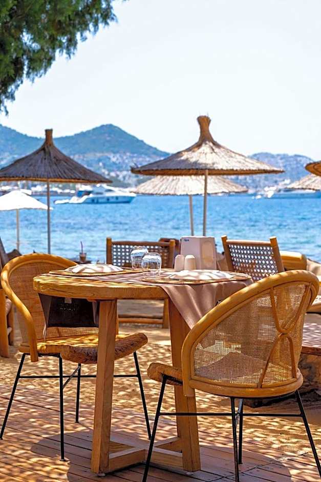 Yalıpark Beach Hotel