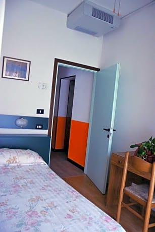 Family Room with Sea View (2 Adults + 2 Children)