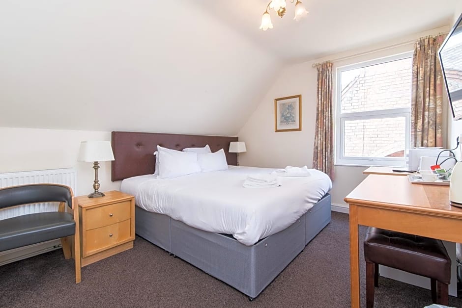 The Linden Leaf Rooms - Classy & Stylish