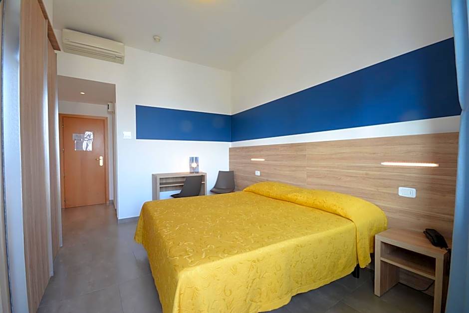 Hotel Caravelle