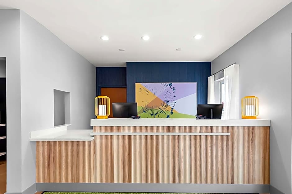 Spark by Hilton Springfield Southwest