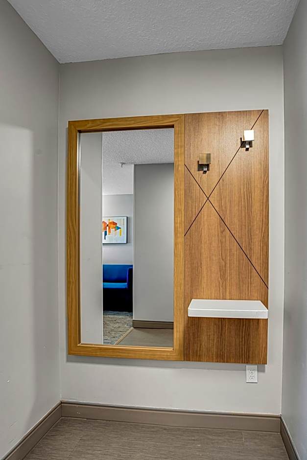 Holiday Inn Express Hotel & Suites Portland - Jantzen Beach By IHG