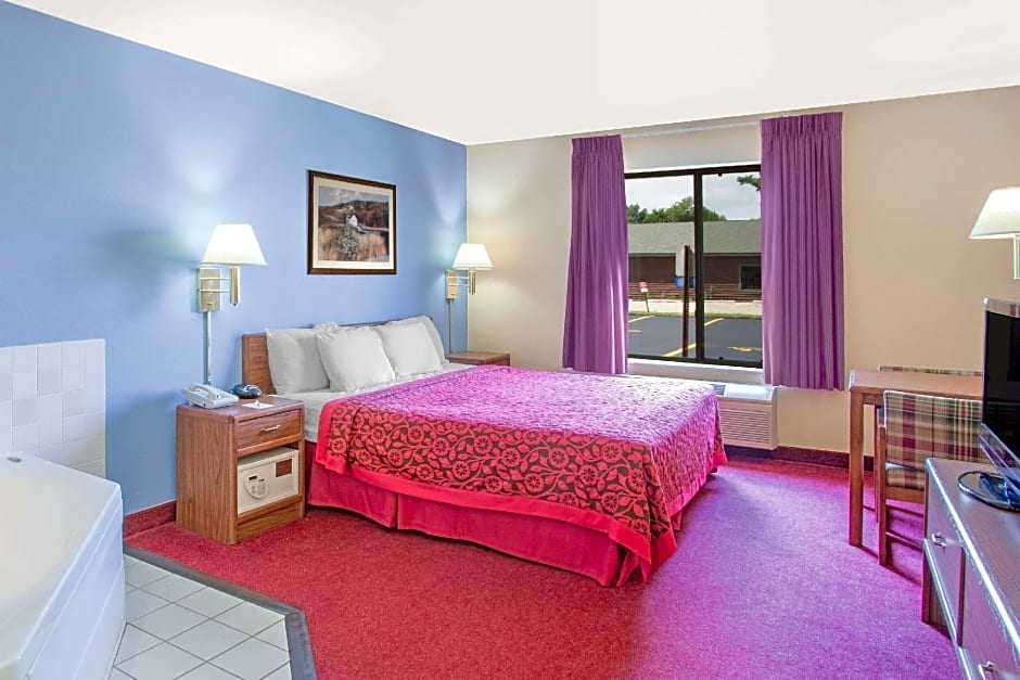 Days Inn by Wyndham Madison NE/Windsor