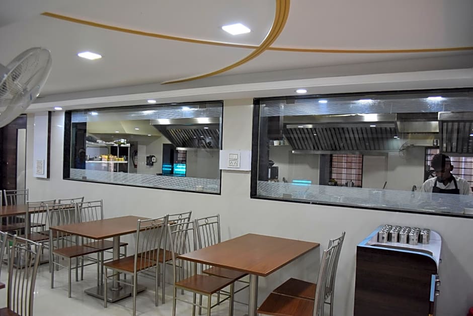 Hotel Royal Treat Kolhapur