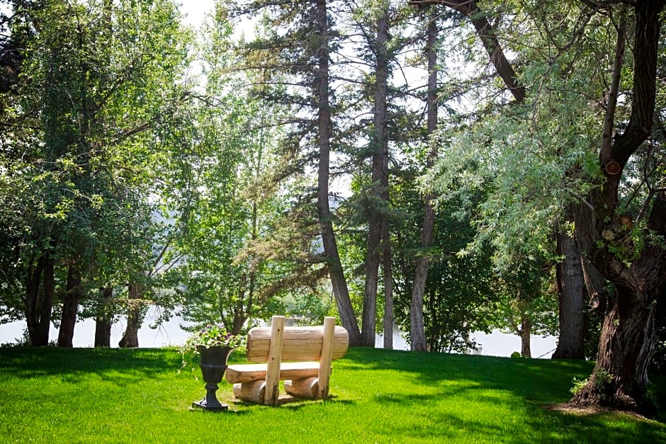 Lakeside Motel
