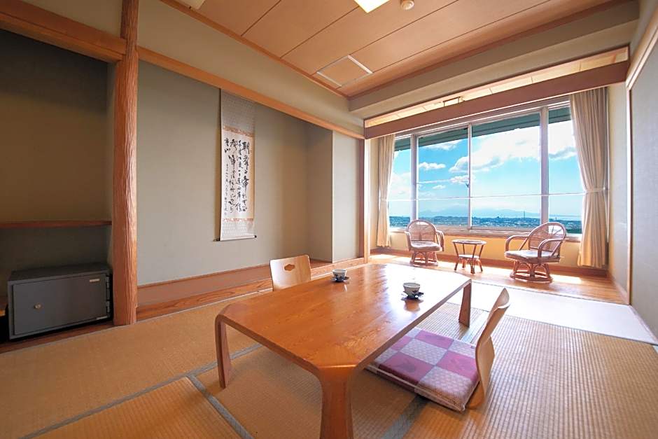 Japanese Style Room with Shared Bathroom and Toilet 1 — 1 fotoğraftan 1. fotoğraf