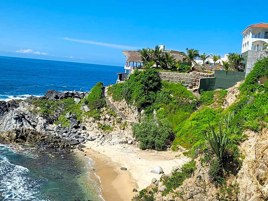 Hotel Luz de Mar ' right on the beach