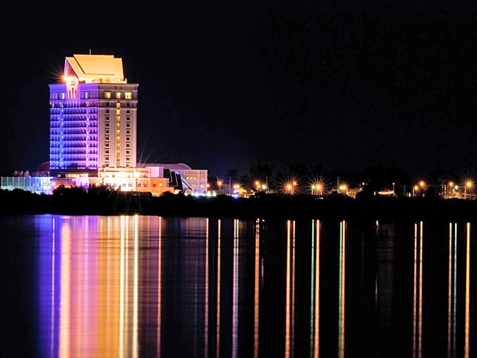 Don Chan Palace Hotel & Convention