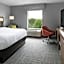 Hampton Inn By Hilton & Suites West Bend