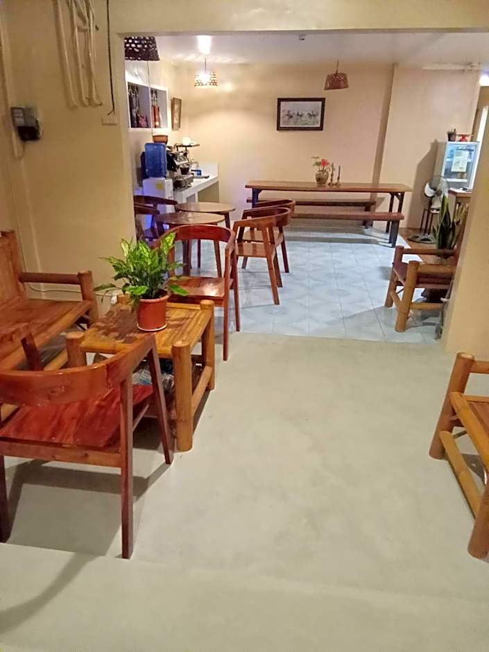 Laguno Hostel and Guest House
