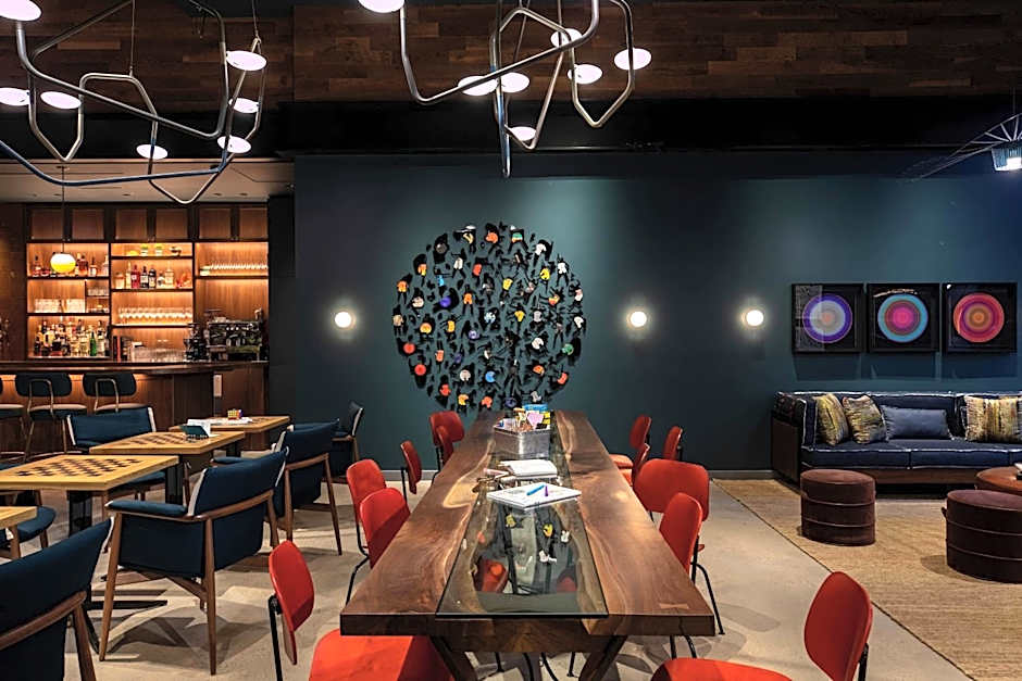 Moxy by Marriott NYC Downtown