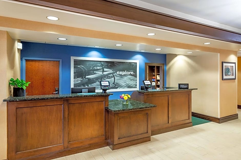 Hampton Inn By Hilton & Suites Sacramento-Elk Grove Laguna I-5