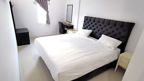 Deluxe Room - King