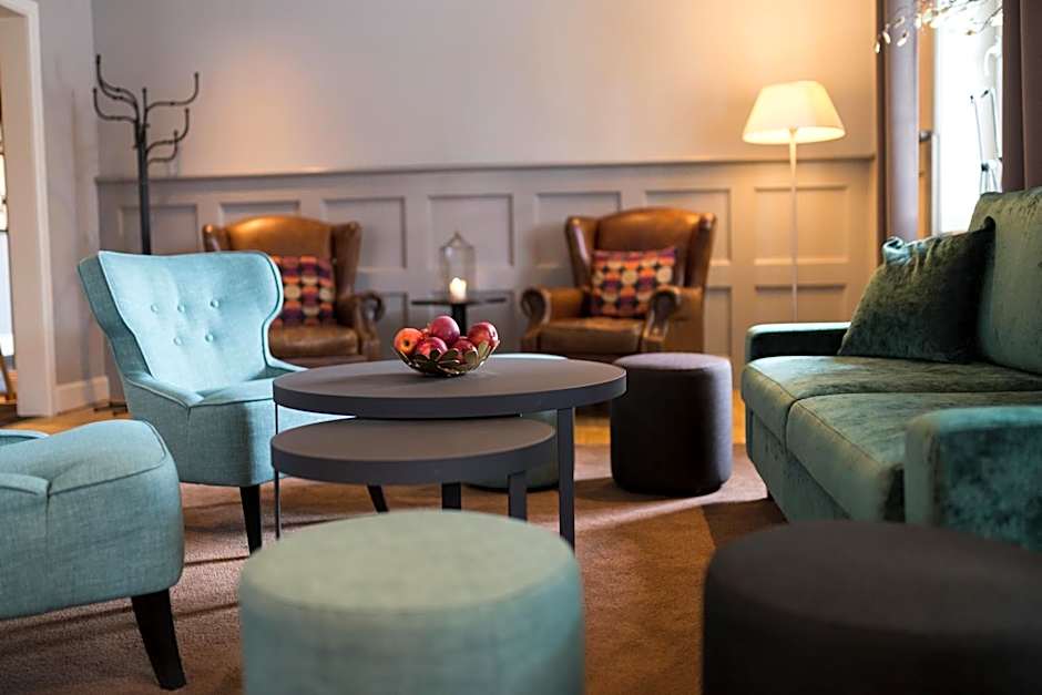 Home Hotel Uman