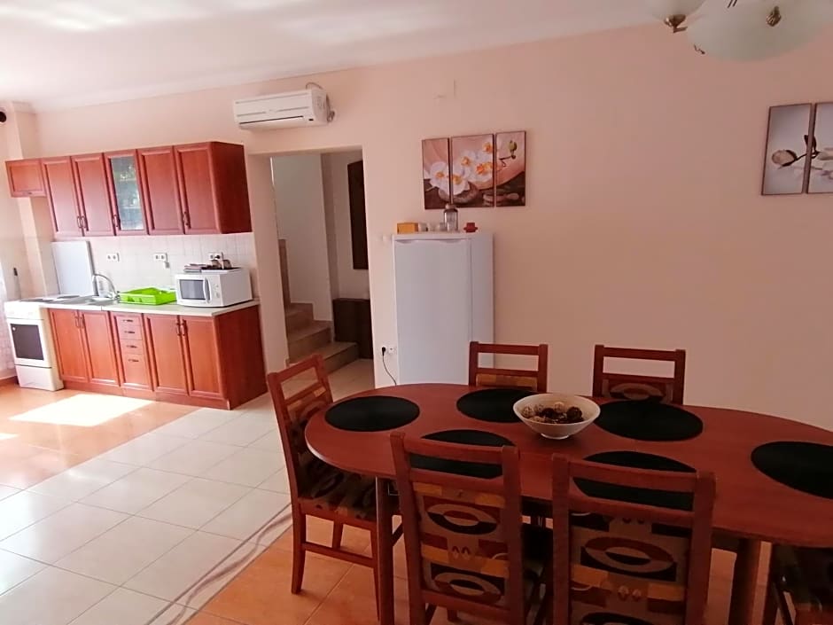 Aqua Oazis Apartman