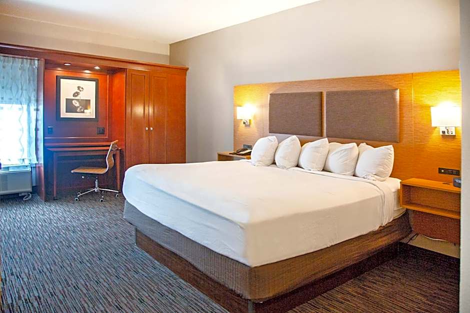 MainStay Suites Springfield IL