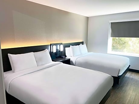 Queen Room with Two Queen Beds - Non-Smoking