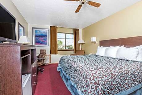 King Room - Disability Access - Non-Smoking