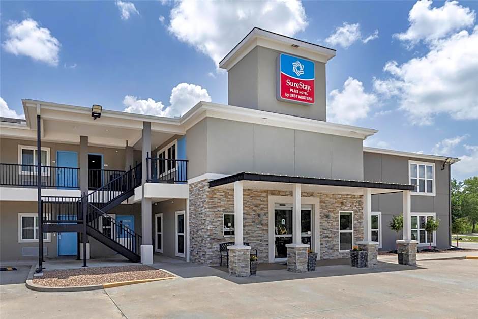 Photo 1 of 30 of SureStay Plus Hotel by Best Western Ada