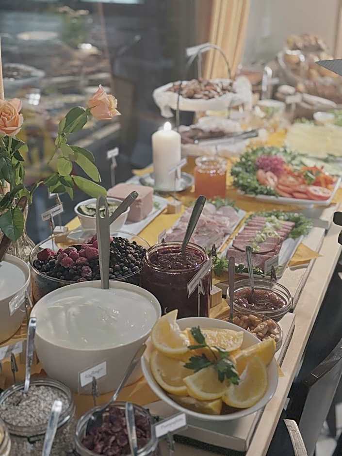 Leopold Boutique Hotel