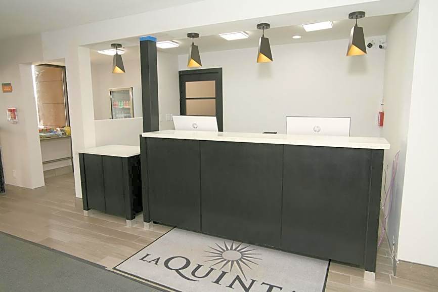 La Quinta Inn & Suites by Wyndham Des Moines West Clive