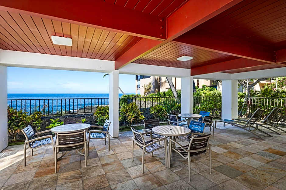 Royal Sea Cliff Kona By Outrigger
