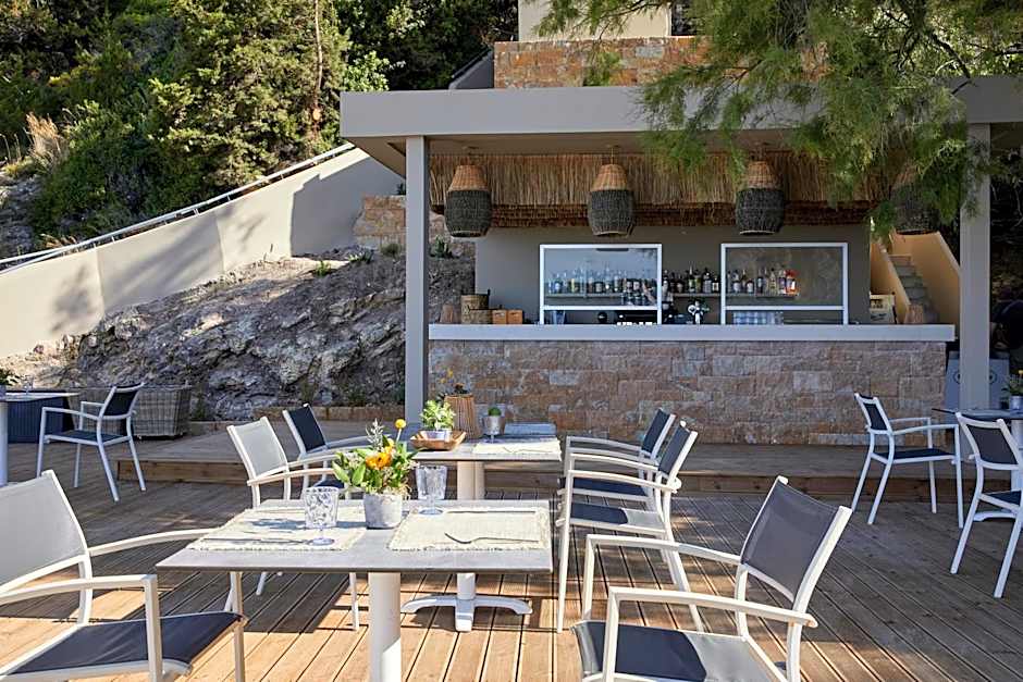 Elix, Mar-Bella Collection