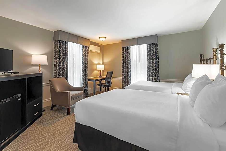 Essex Street Inn & Suites, an Ascend Collection Hotel