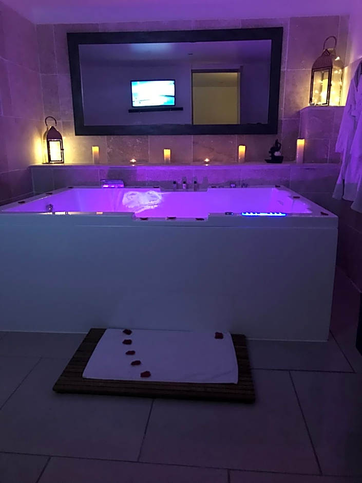 Love Room Villa Charlene