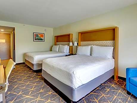 Queen Room with Two Queen Beds and Communications Mobility Accessible Roll-In Shower
