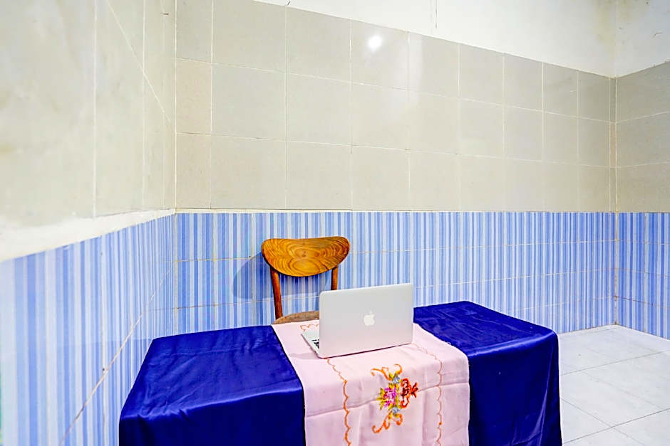 OYO Life 93061 Kost Vicky Syariah