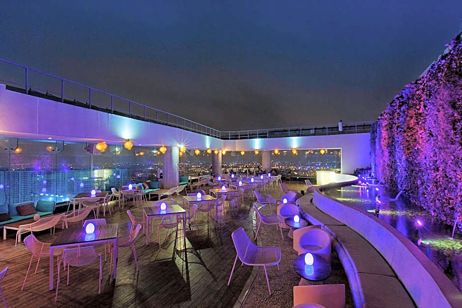 Sheraton Grand Bangalore Hotel At Brigade Gateway