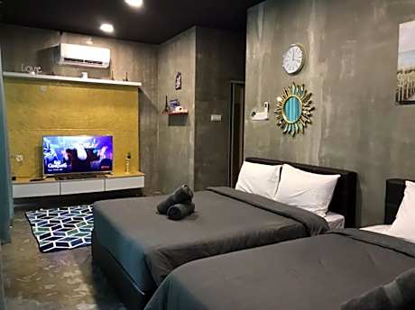 Deluxe Family Room