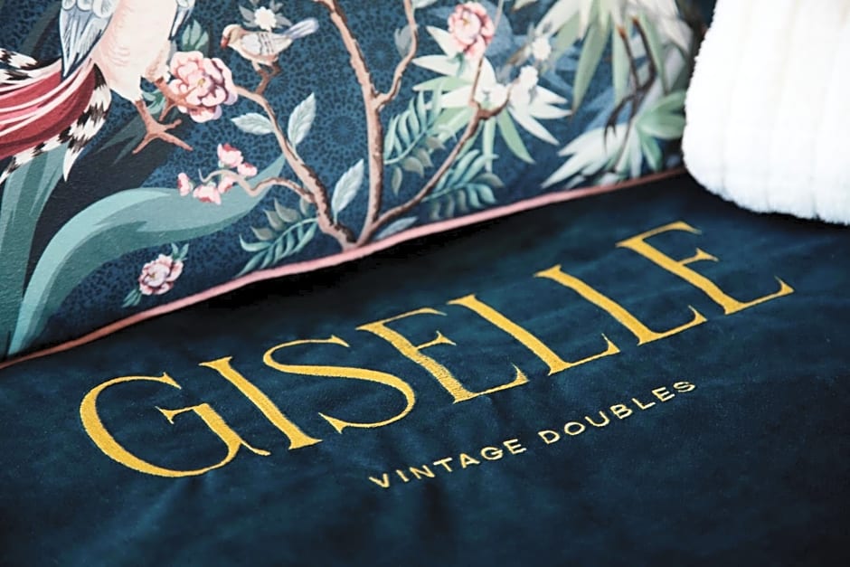 Giselle Vintage Doubles - Adults Only