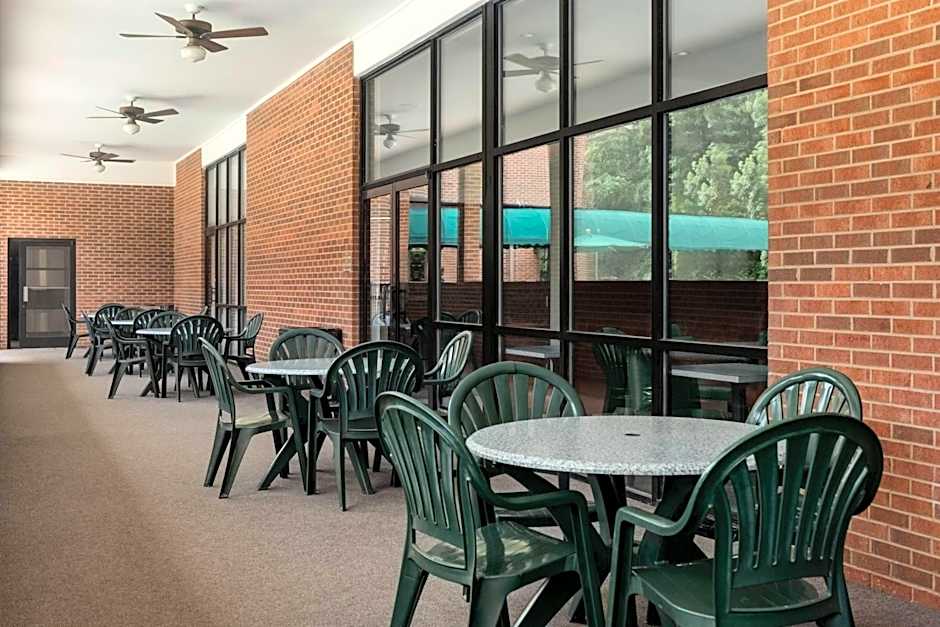 Days Inn by Wyndham Lexington